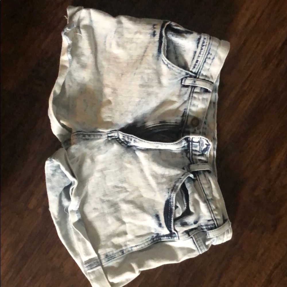 angel kiss shorts